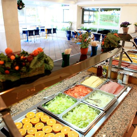 Sahara Nubia Gobi Otel Ses Cadenes Dış mekan fotoğraf Breakfast buffet at a hotel