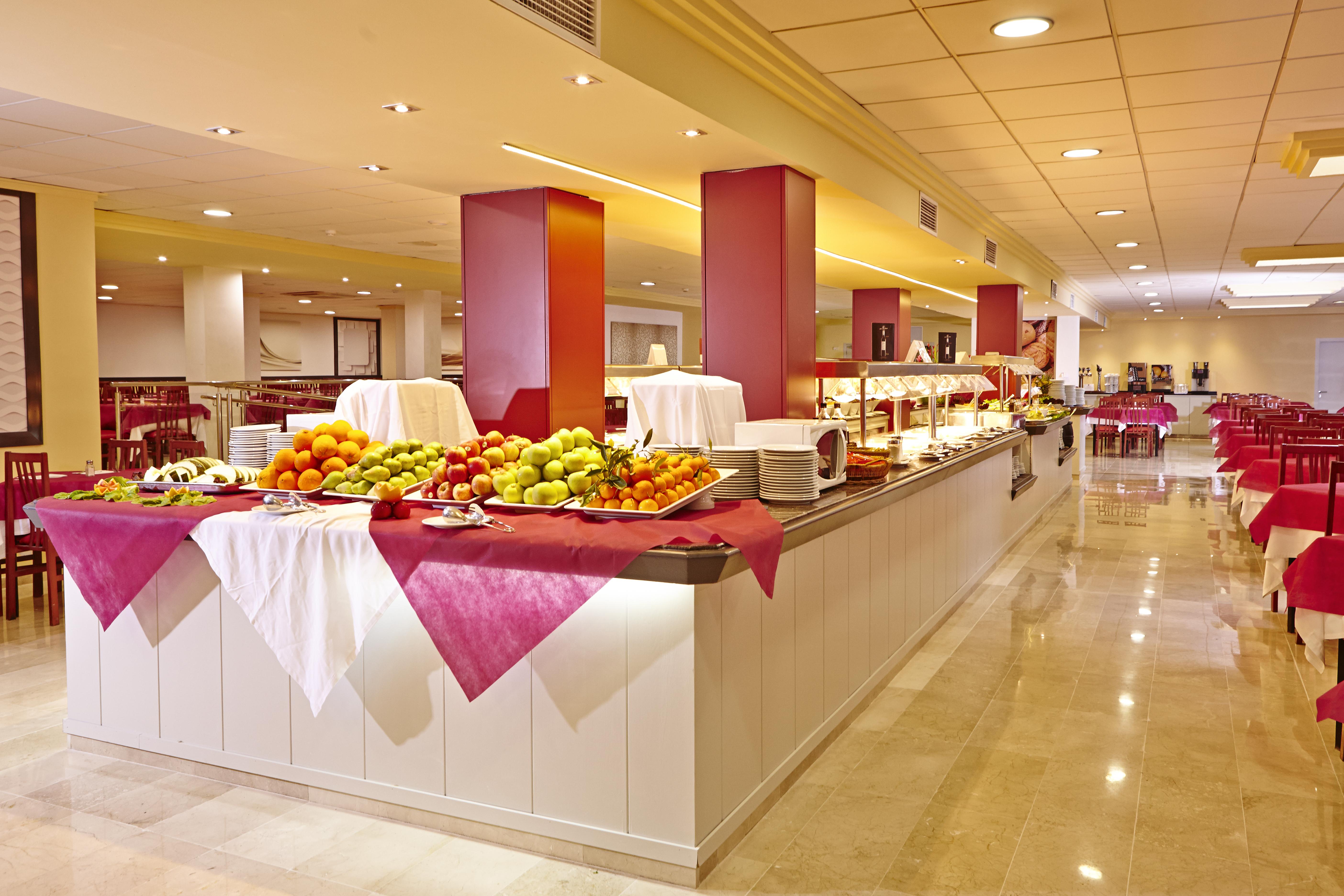 Sahara Nubia Gobi Otel Ses Cadenes Dış mekan fotoğraf A buffet at a hotel