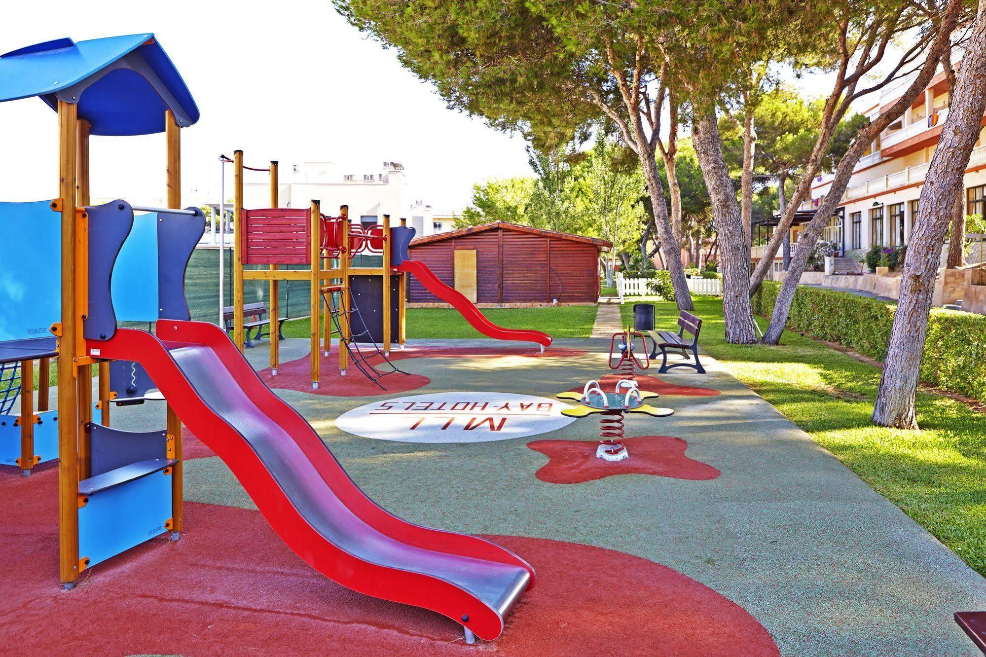 Sahara Nubia Gobi Otel Ses Cadenes Dış mekan fotoğraf Playground